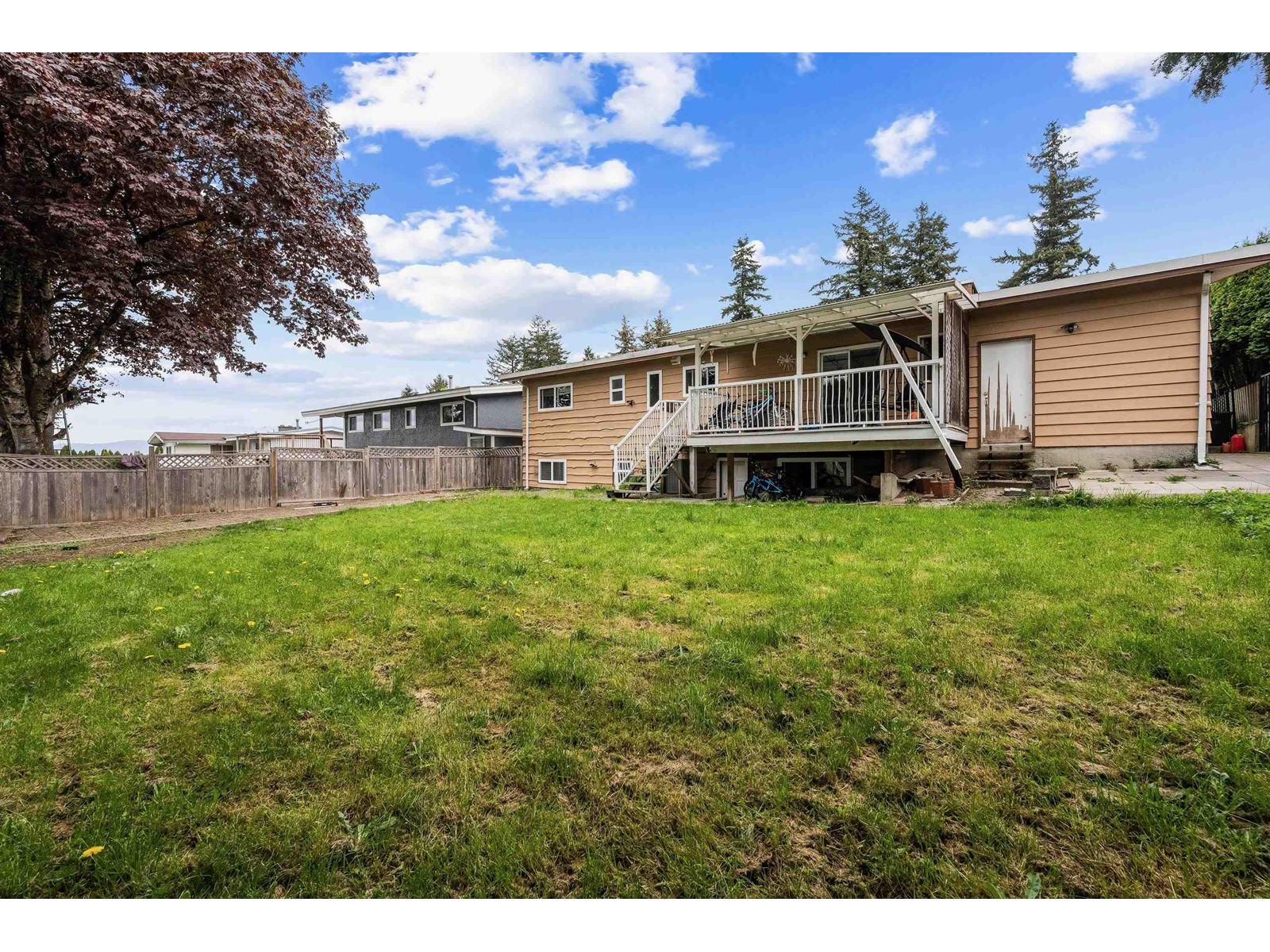 2519 MAGNOLIA CRESCENT