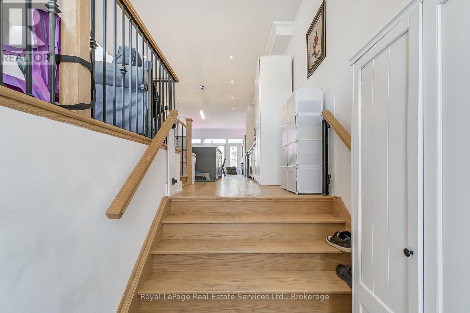 176 LEYTON AVENUE