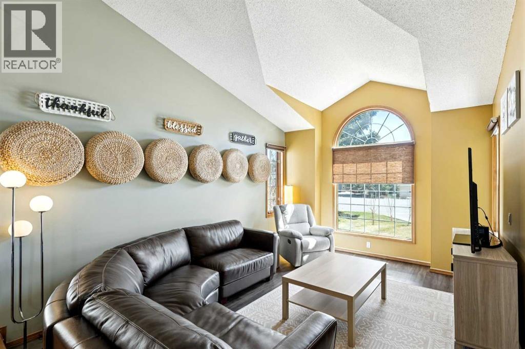 111 Scenic Ridge Court NW