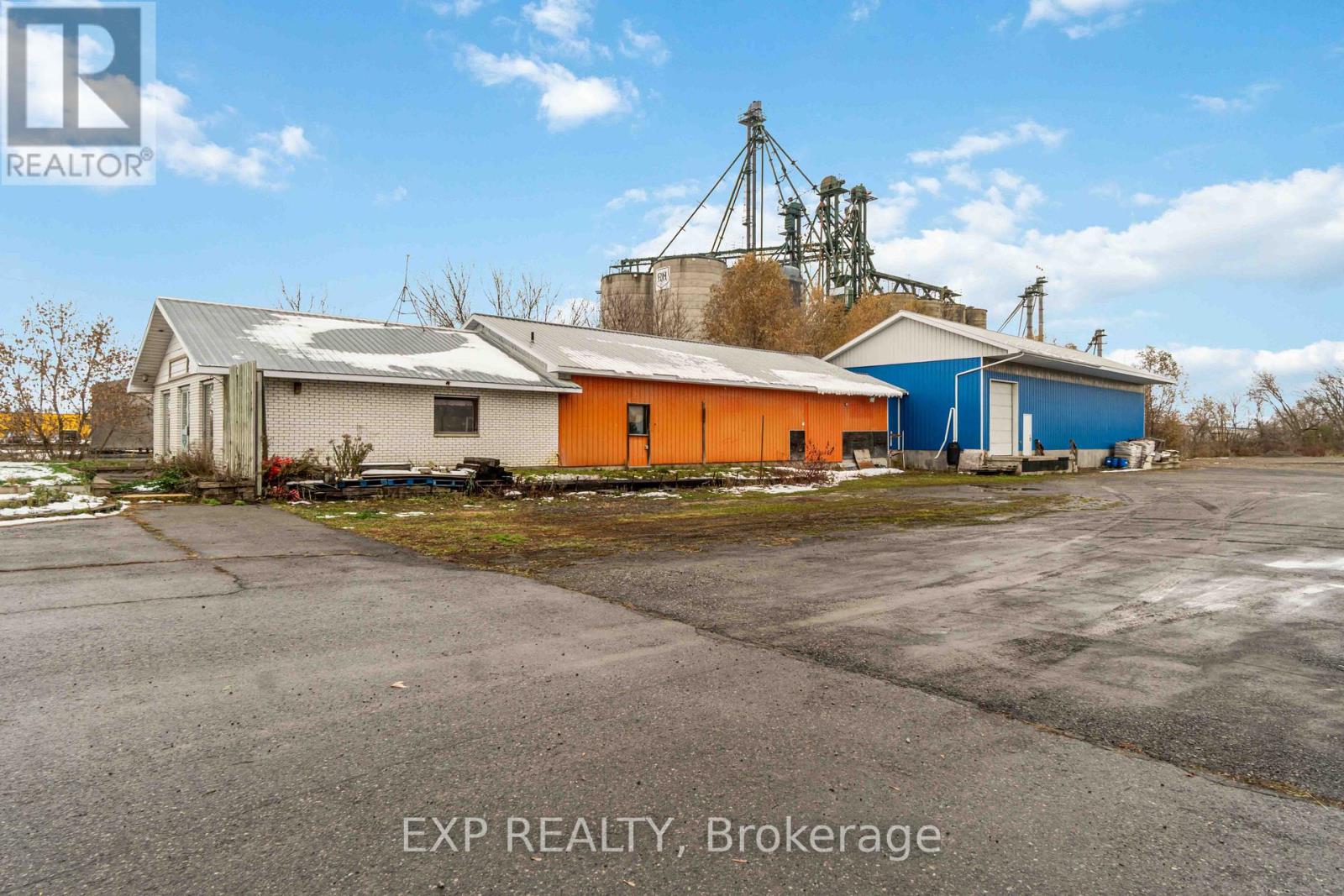 685 ST LAWRENCE STREET