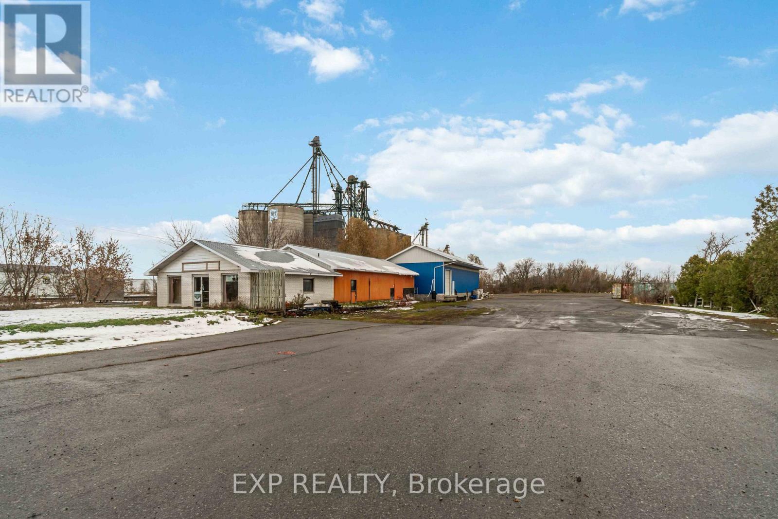 685 ST LAWRENCE STREET