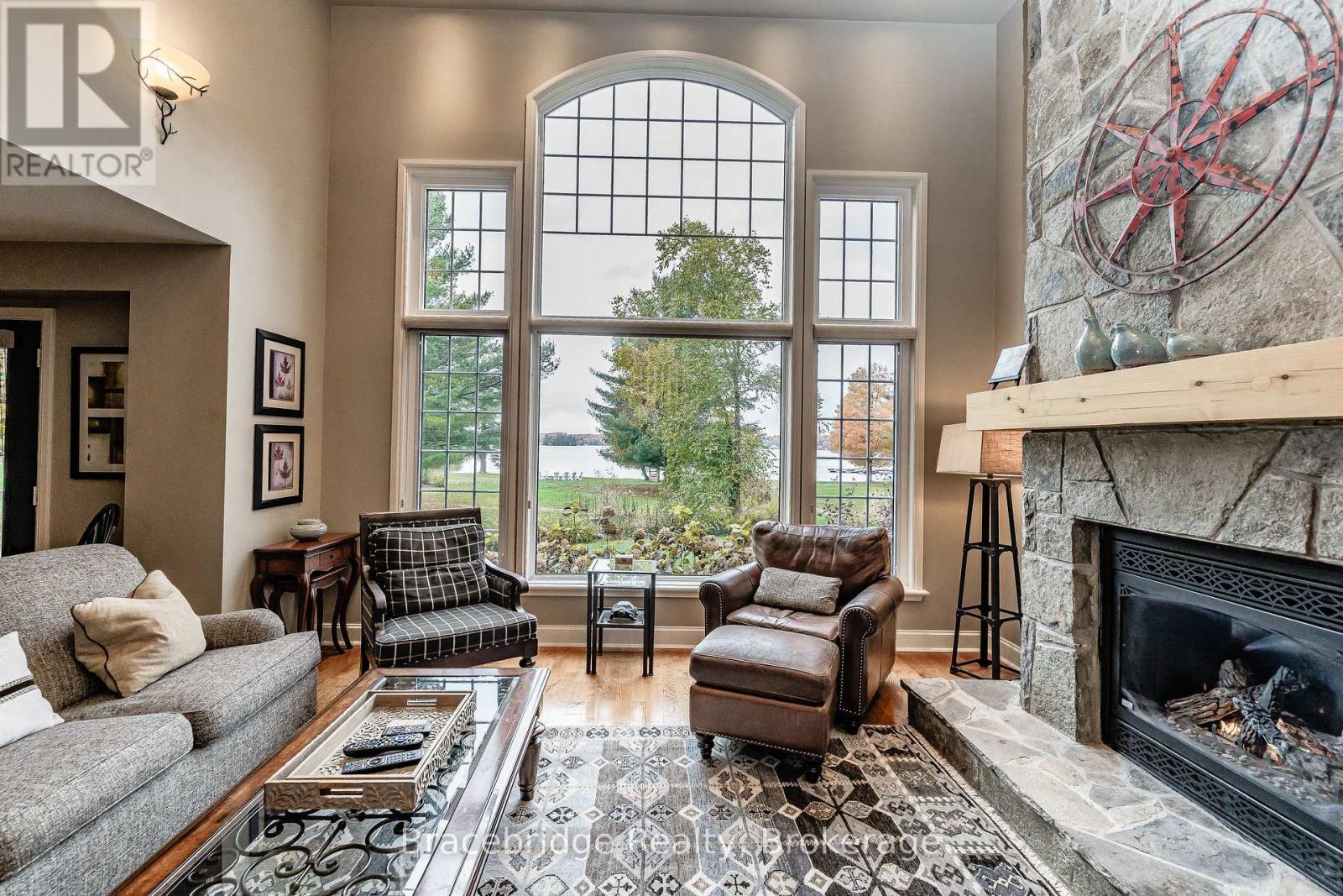 CARLING 5 W3 - 3876 MUSKOKA ROAD 118 ROAD W