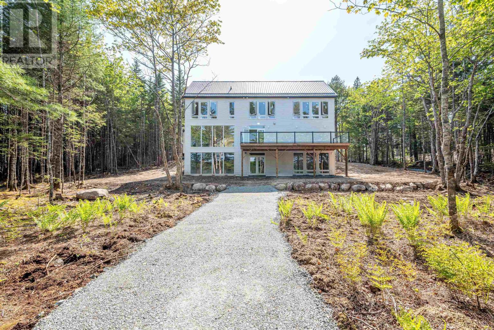 103 Canoe Crescent