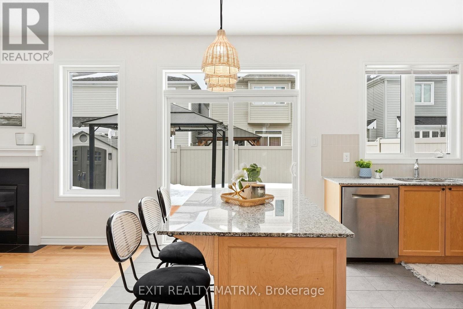 194 FLOWING CREEK CIRCLE - Photo 4