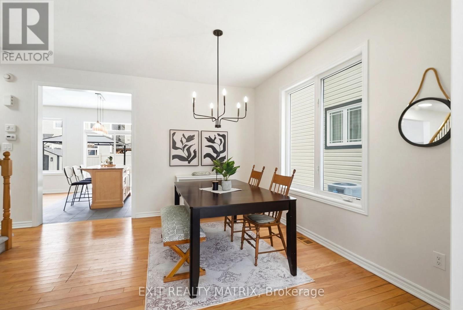 194 FLOWING CREEK CIRCLE - Photo 3