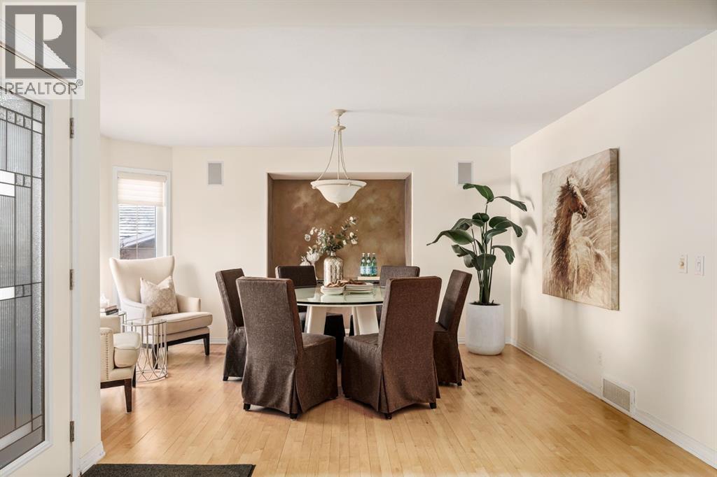 425 Sienna Heights Hill SW