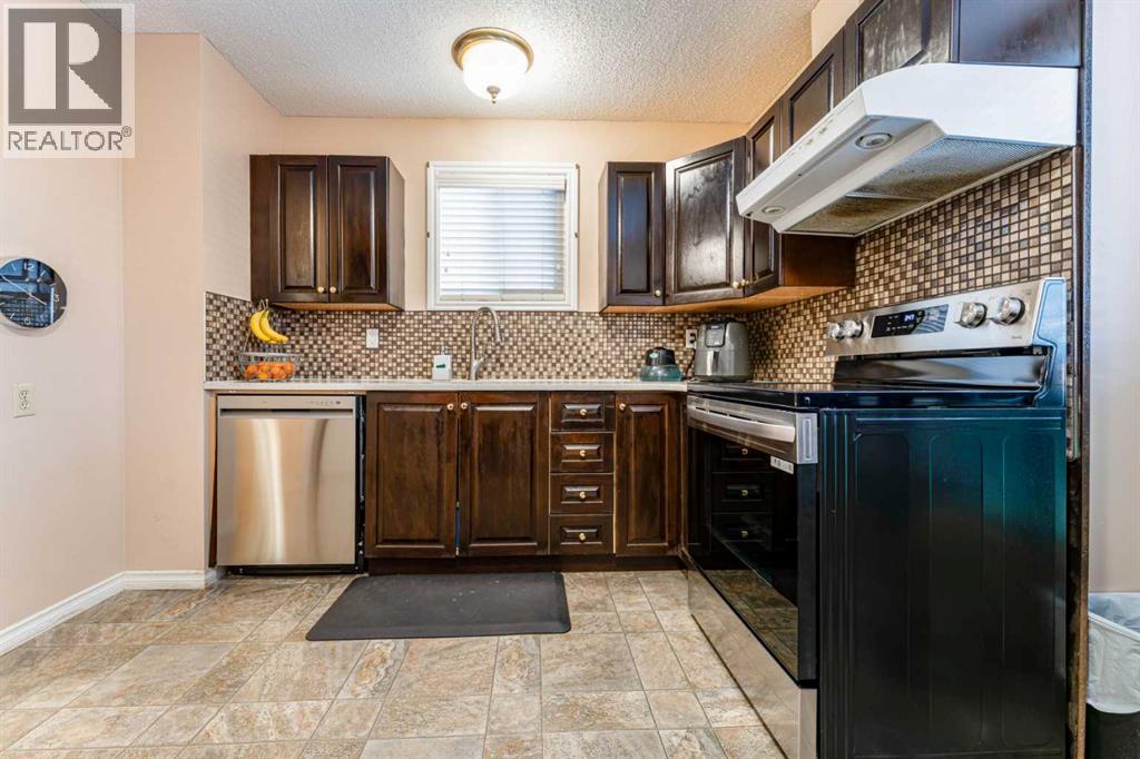 6640 Temple Drive NE