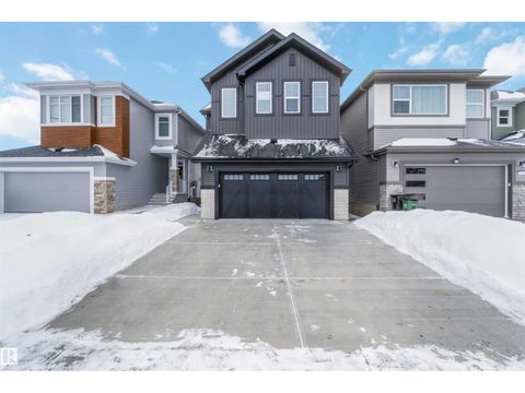 6949 176A AV NW Edmonton AB T5Z0X8