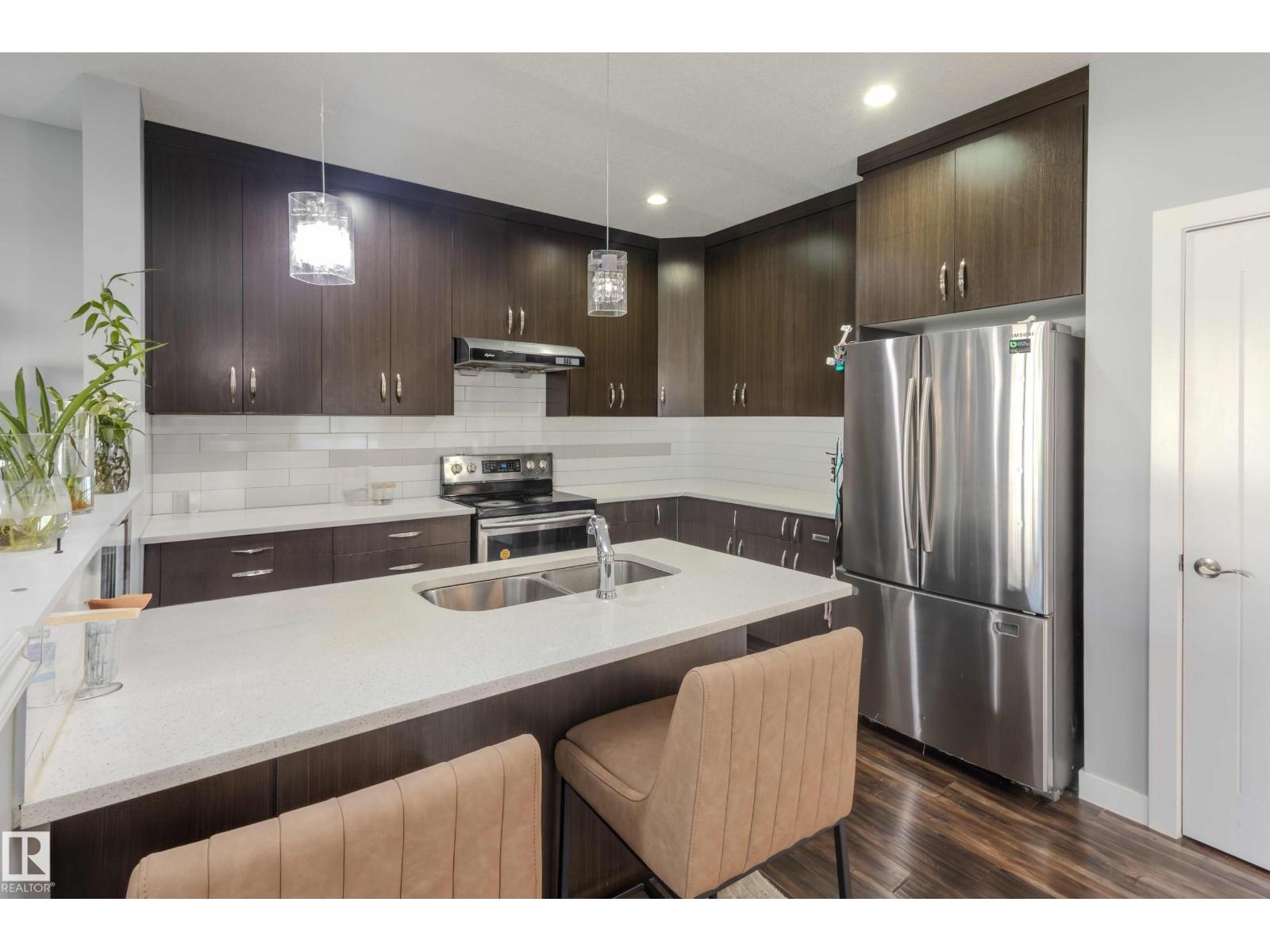 2720 11 ST NW