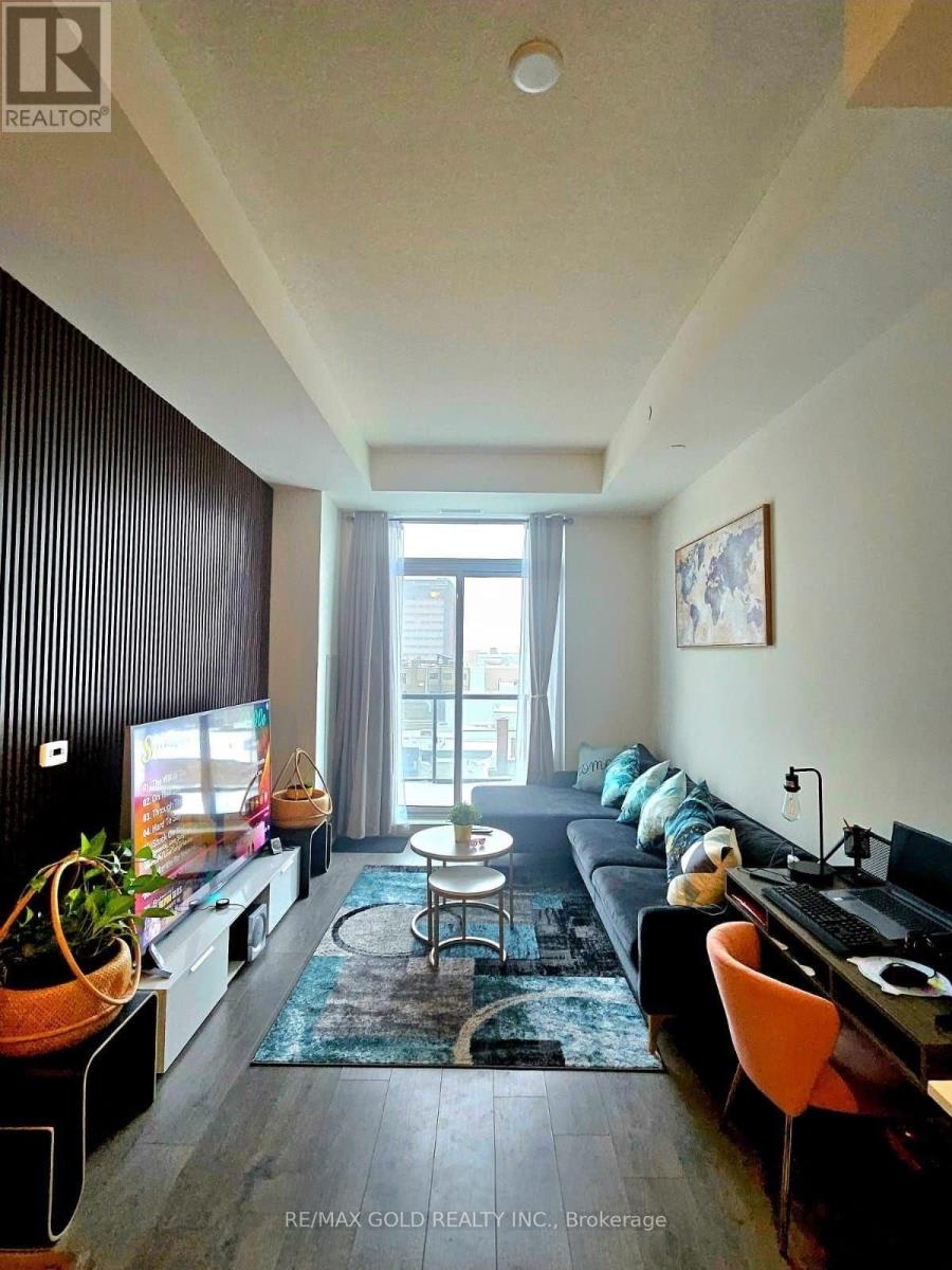 416 - 55 DUKE STREET