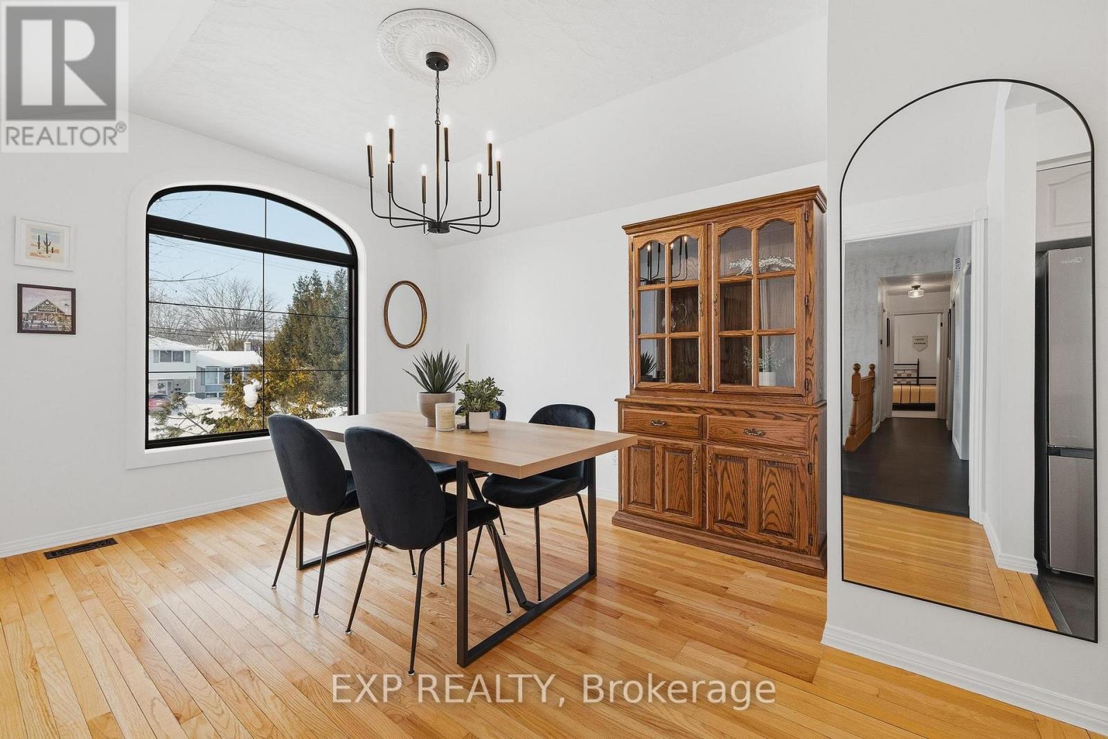 523 FOREST HILL DRIVE