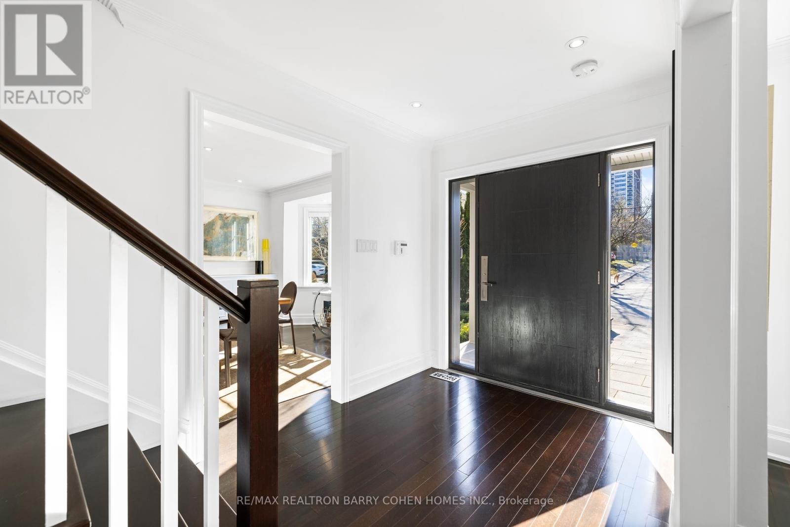 215 LONSMOUNT DRIVE