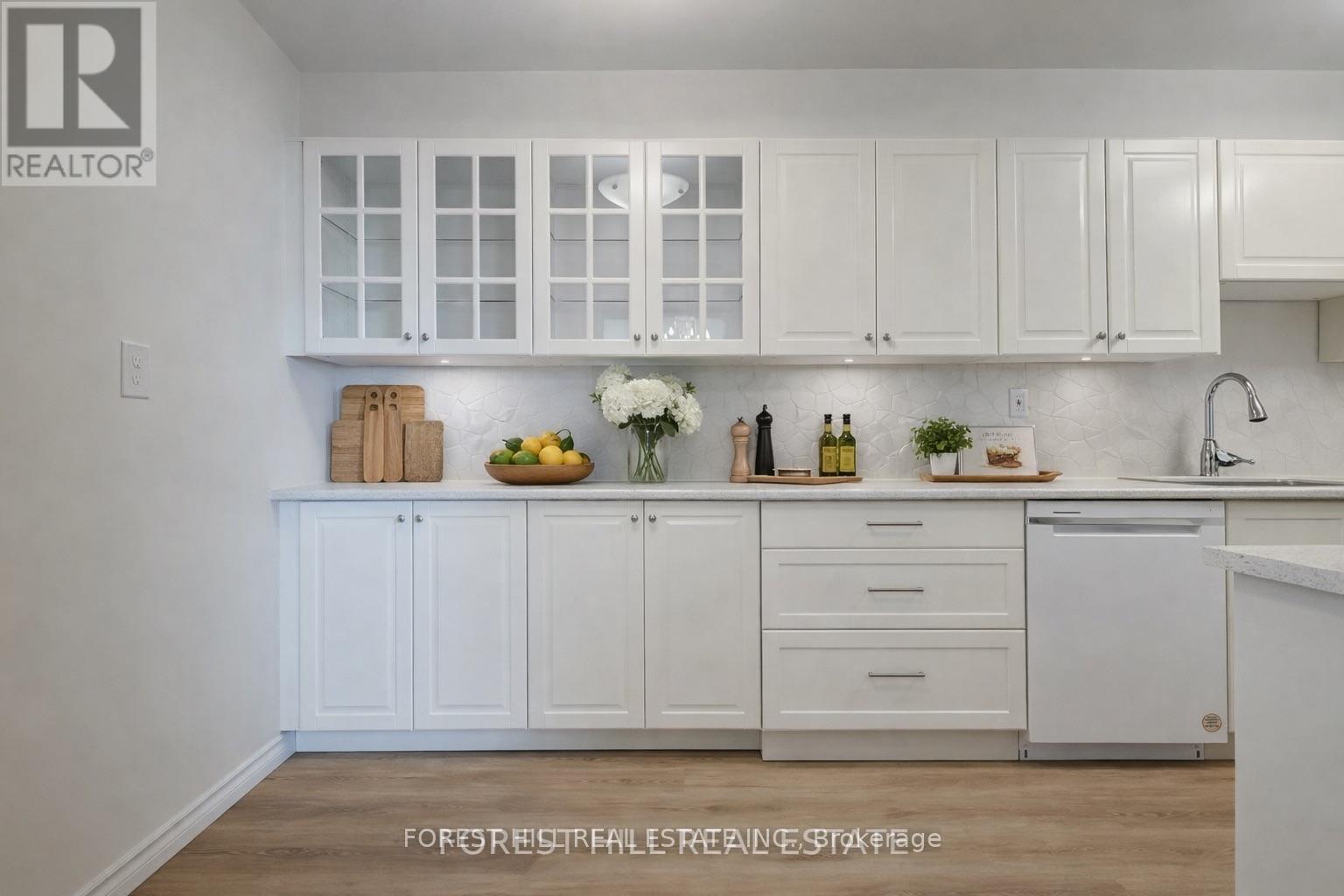 606 - 100 CANYON AVENUE