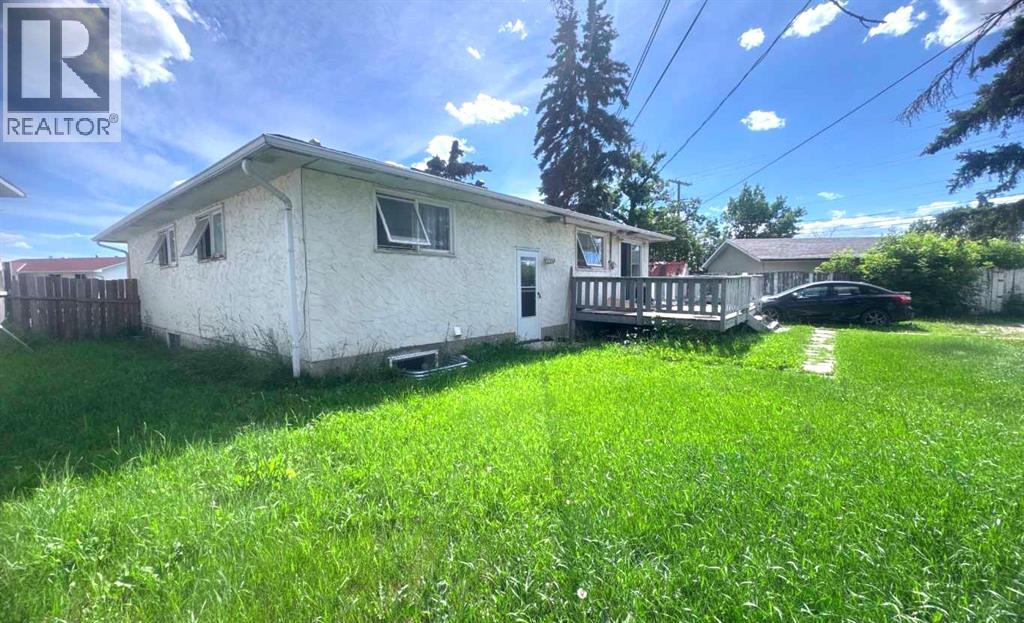 235 Penbrooke Close SE