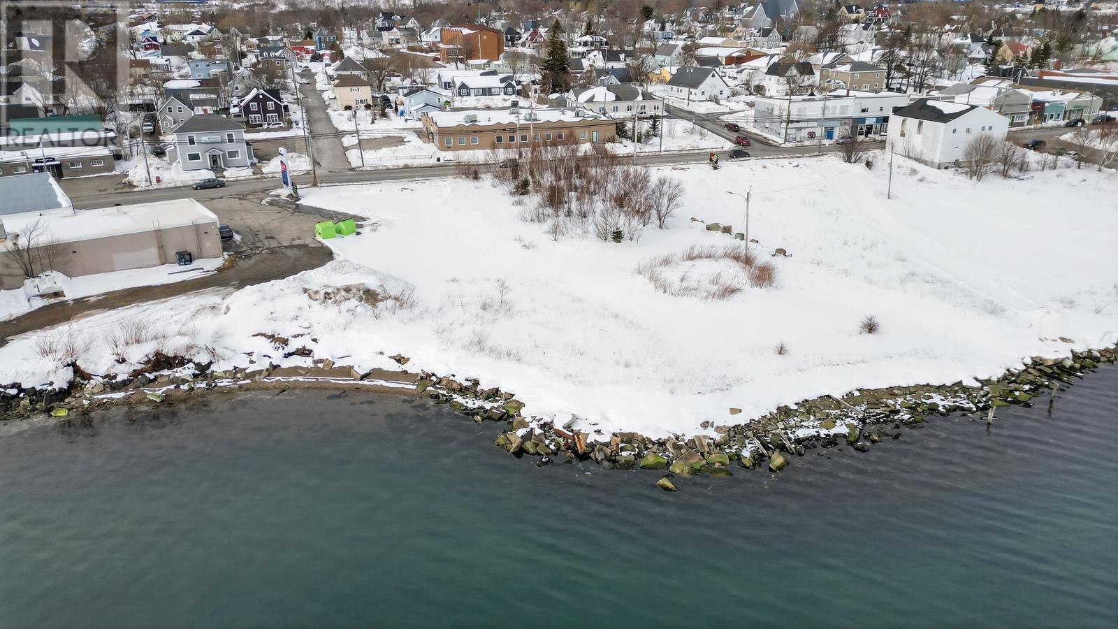 201 Commercial Street