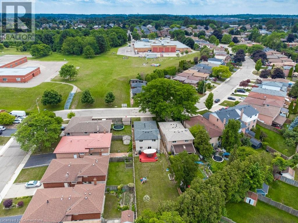 104 GOLFWOOD Drive