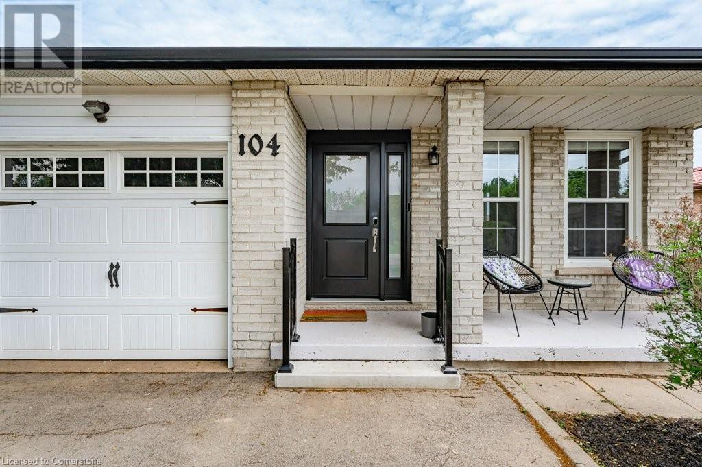 104 GOLFWOOD Drive