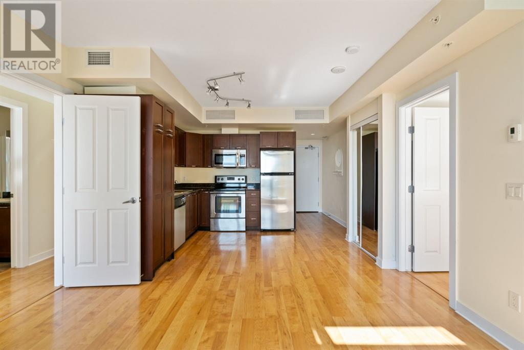 1305, 3830 Brentwood Road NW