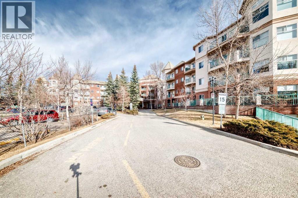 317, 200 Lincoln Way SW