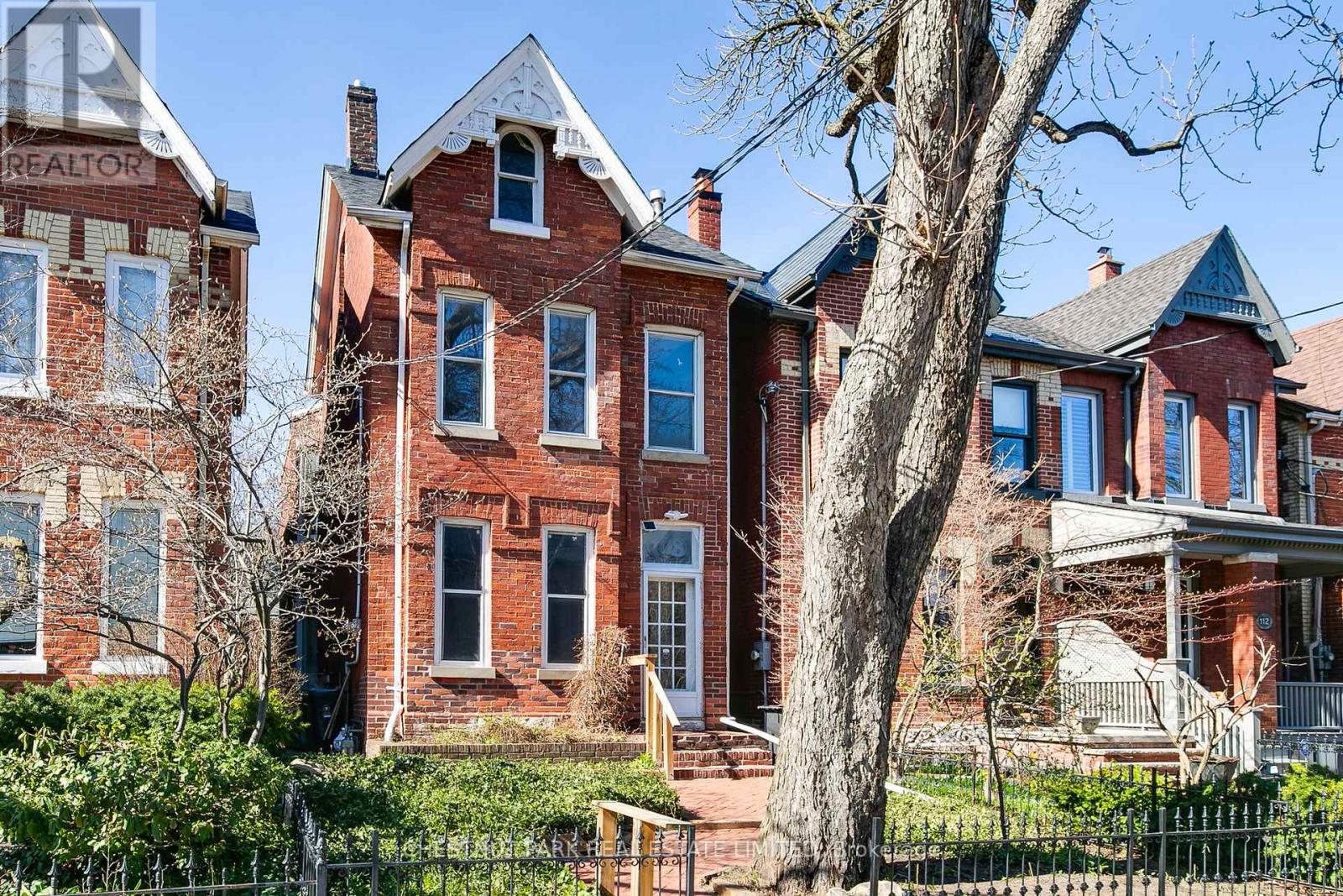108 AMELIA STREET