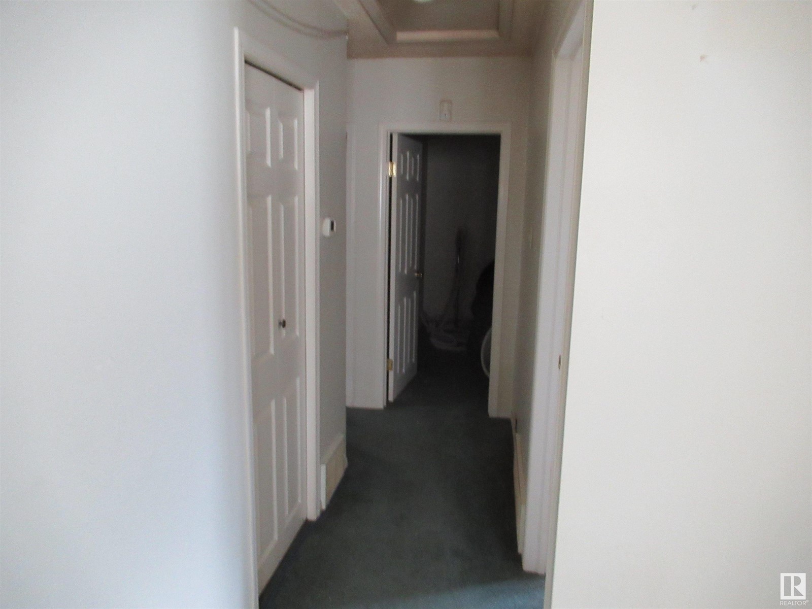 12017 45 ST NW