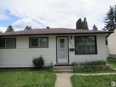 12017 45 ST NW Edmonton AB T5W2T7