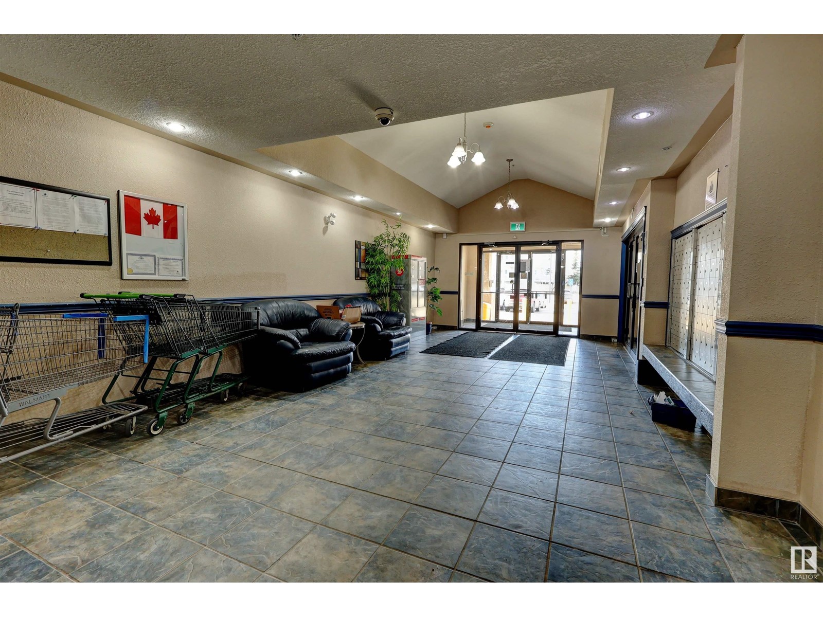 #212 16221 95 ST NW