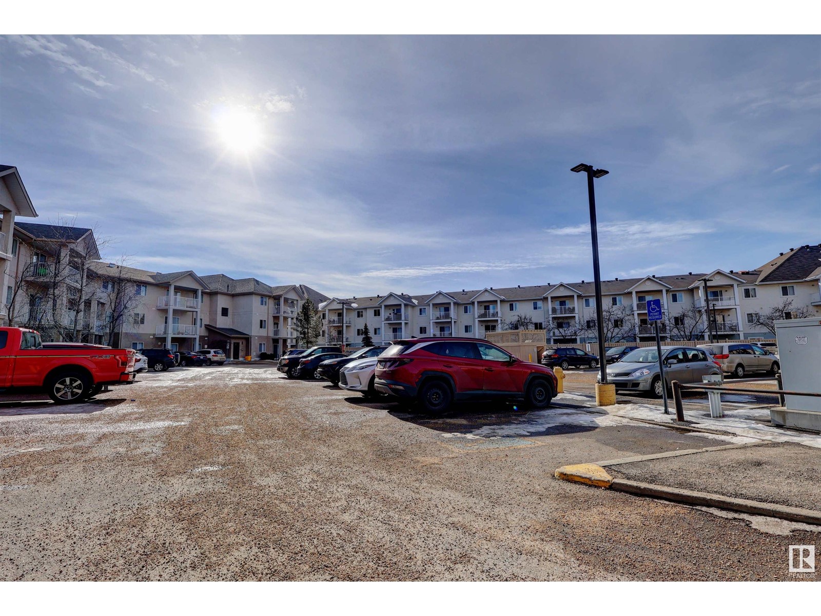 #212 16221 95 ST NW