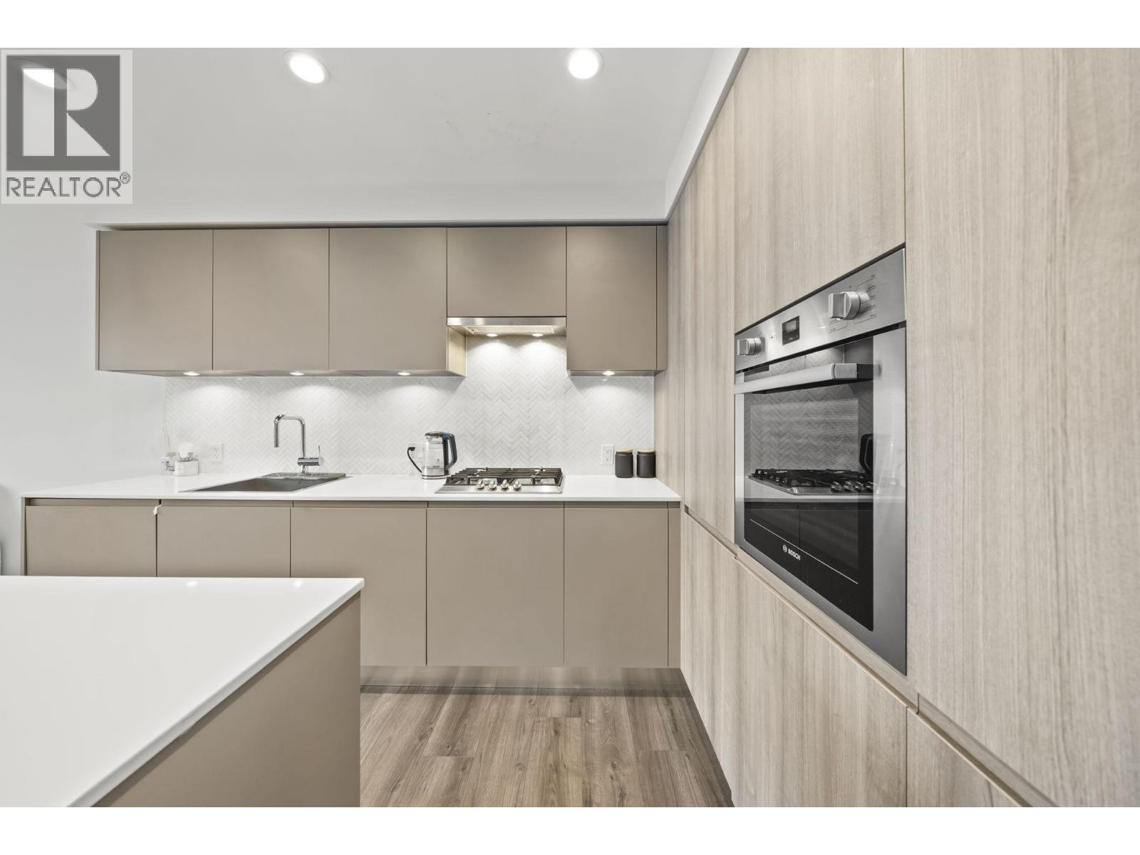 2711 3809 EVERGREEN PLACE