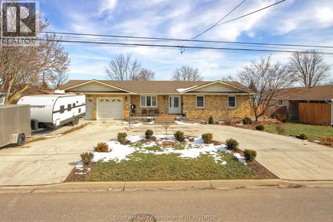 15 O'Neil STREET Chatham ON N7M3A4