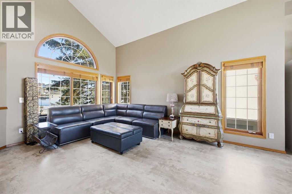 40 Country Hills Close NW