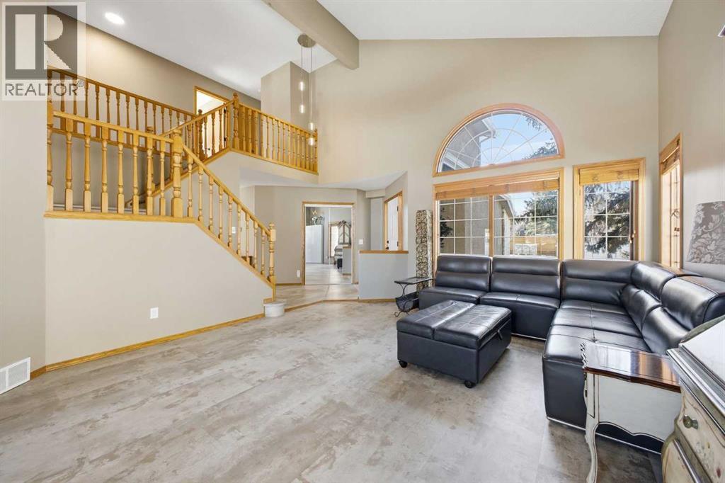 40 Country Hills Close NW