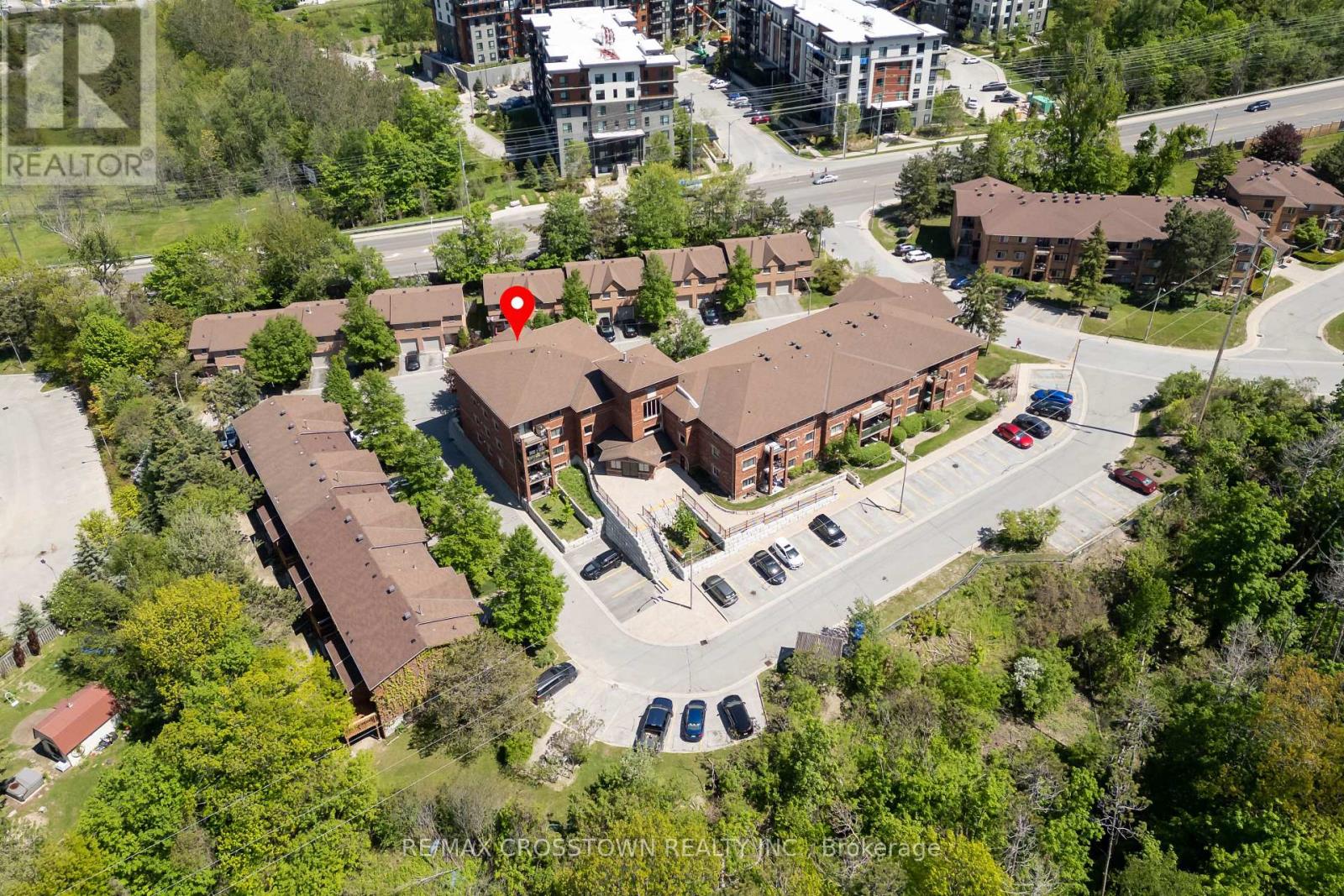Photo 1 of 46 — 303 - 1 QUAIL CRESCENT Unit 303, Barrie (Ardagh), ON L4N6W9