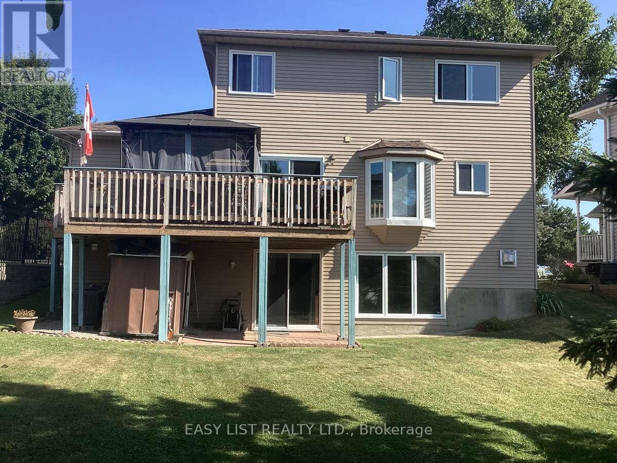 601 MACDONALD DRIVE