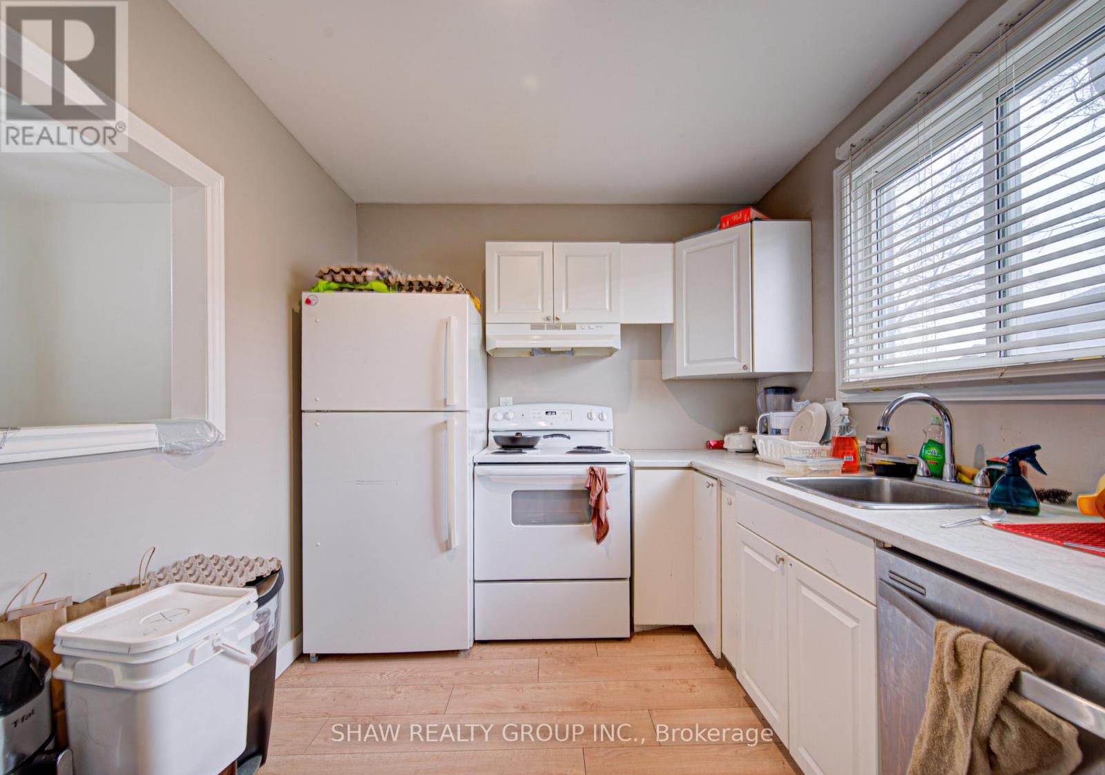 17 - 379 DARLING STREET