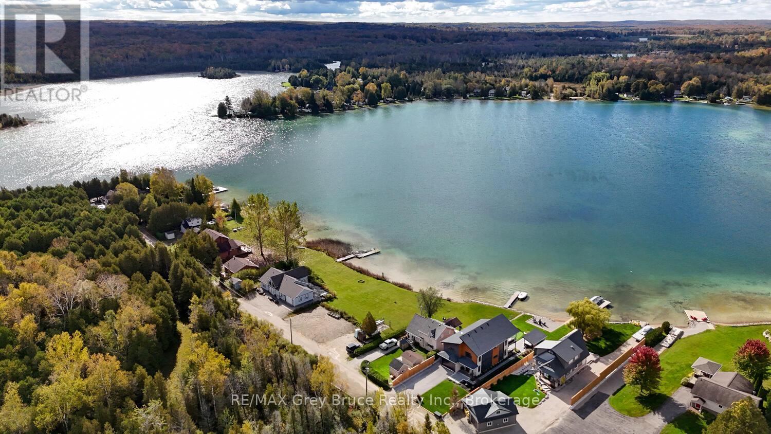 166 COUNTRY SIDE DRIVE