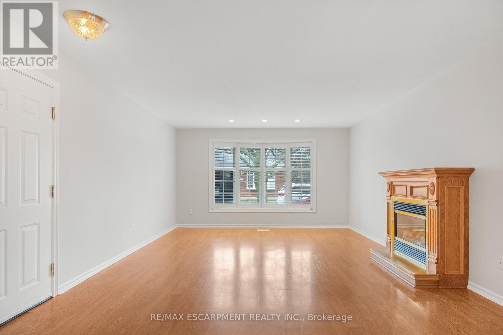 19 - 229 LYNDEN ROAD