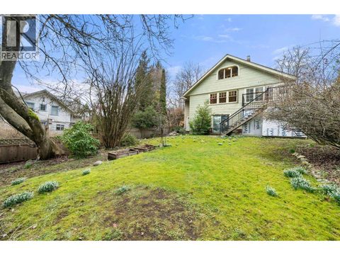 163 E KINGS ROAD North Vancouver BC V7N1H4