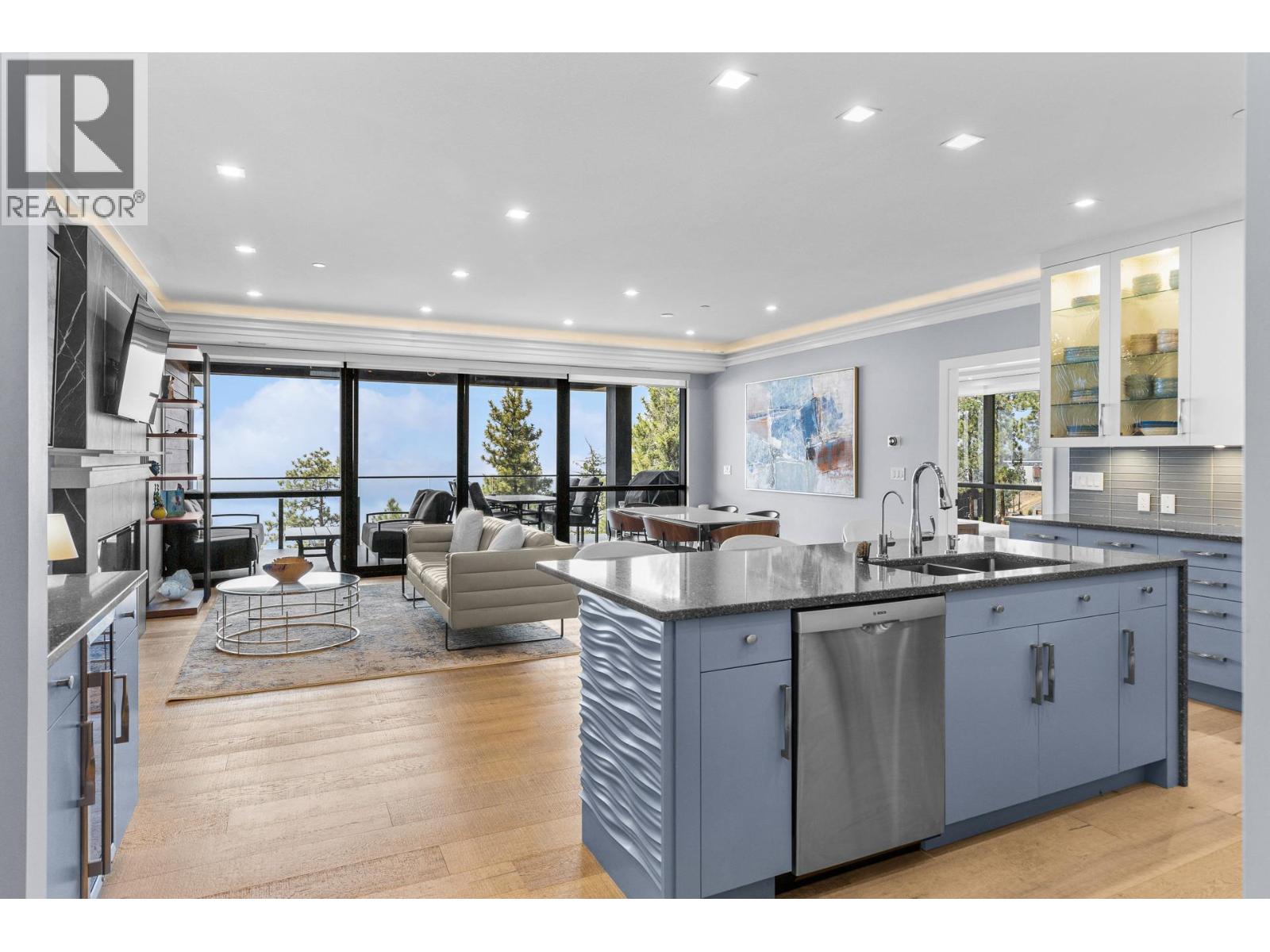 3475 Granite Close Unit# 201