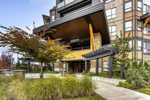 503 20829 77A AVENUE Langley BC V2Y0Y5