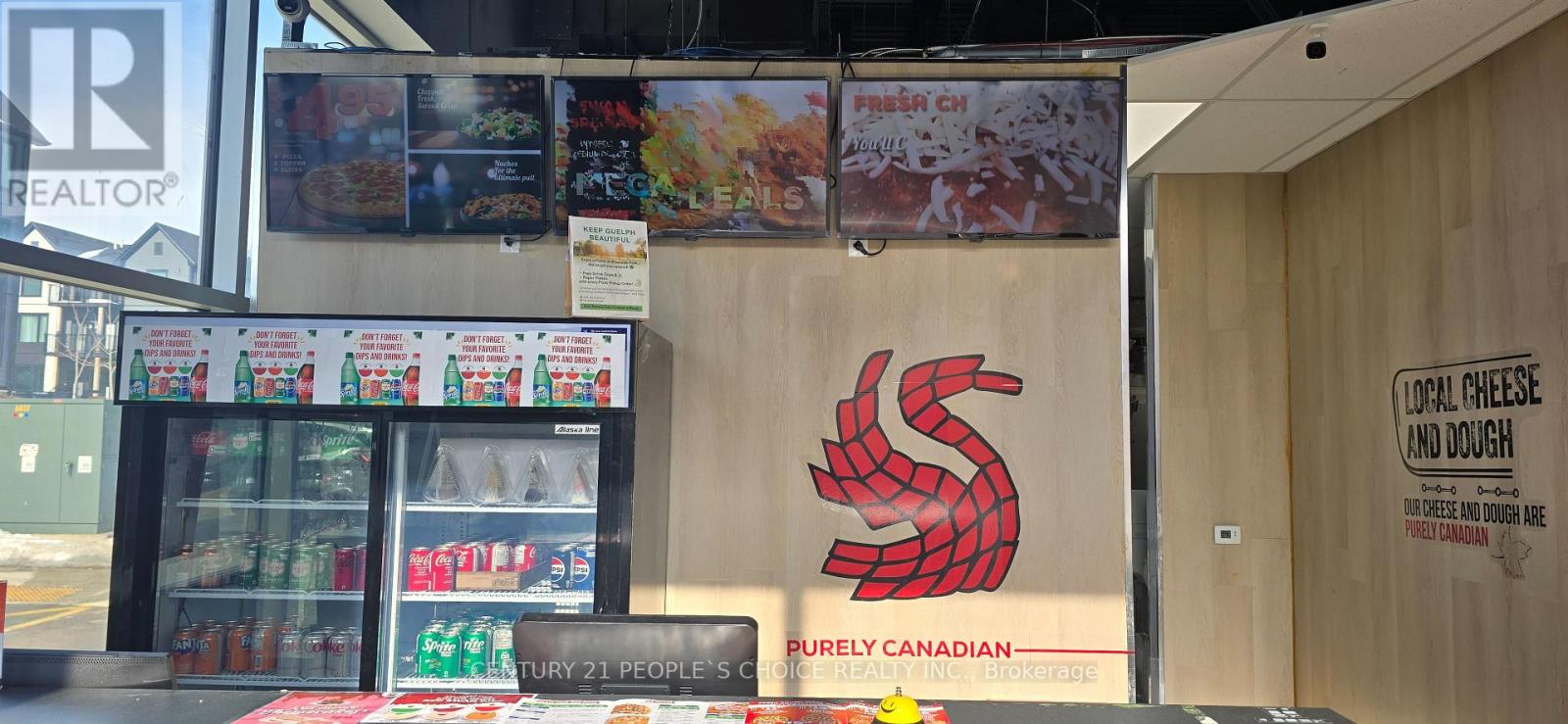 C4 - 702 WOOLWICH STREET