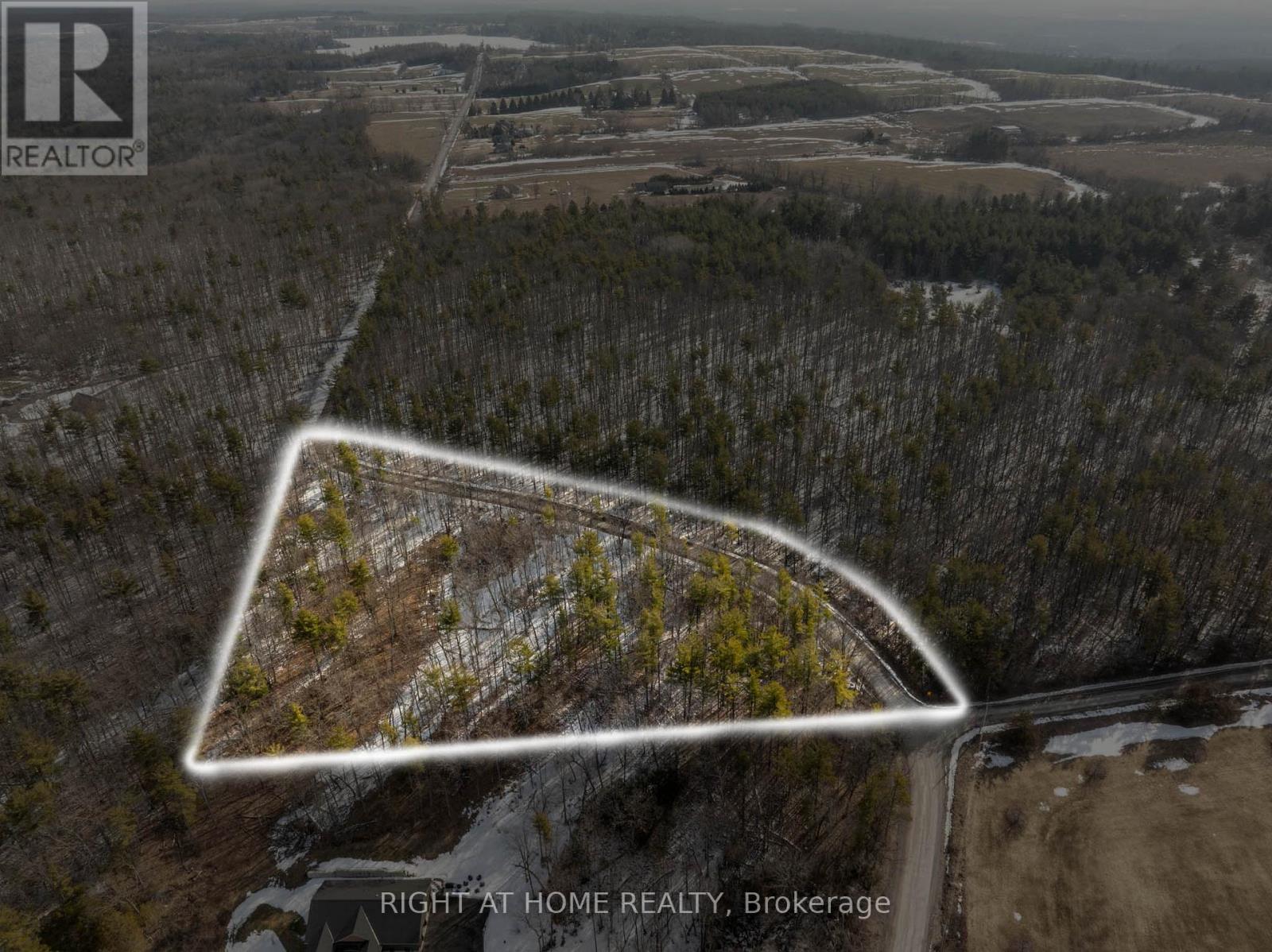 262 GOLF COURSE ROAD W