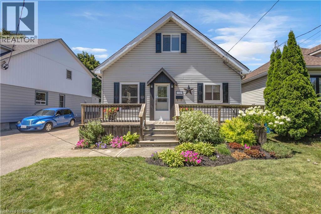 158 GRAND Street
