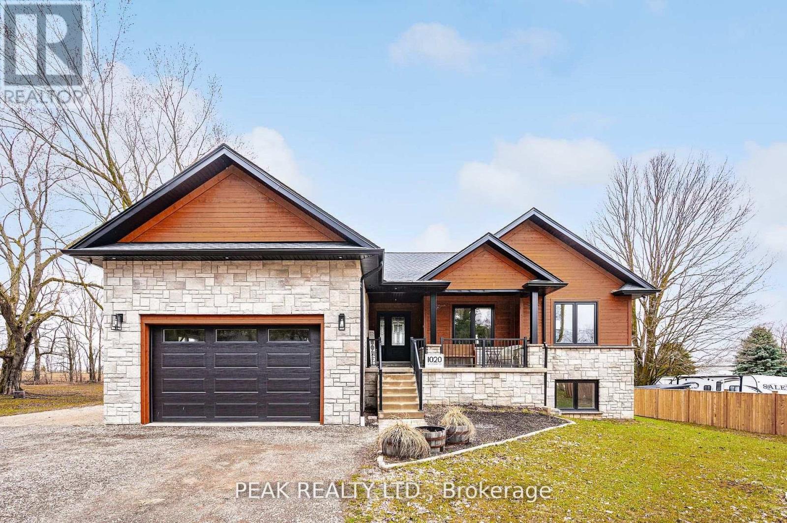 1020 VICTORIA STREET