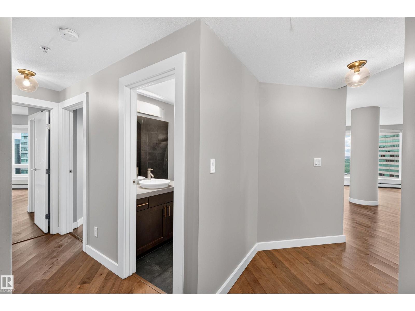 #2902 10152 104 ST NW