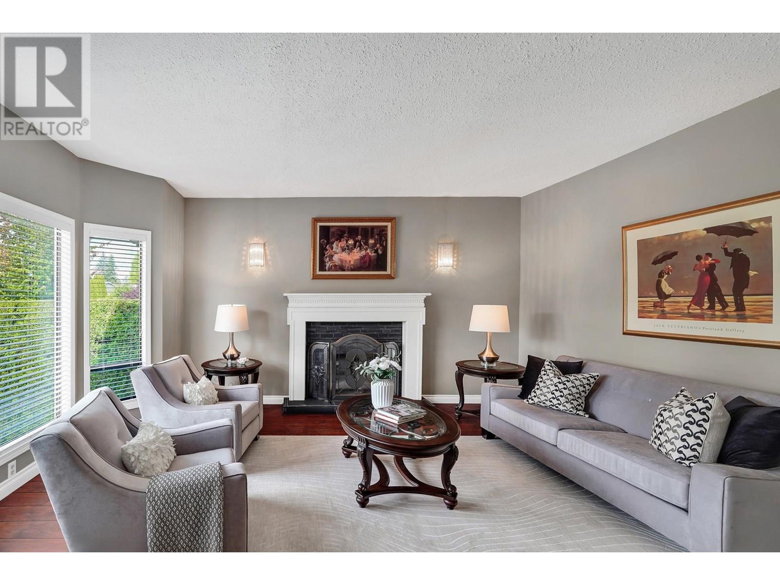 496 GLENBROOK DRIVE