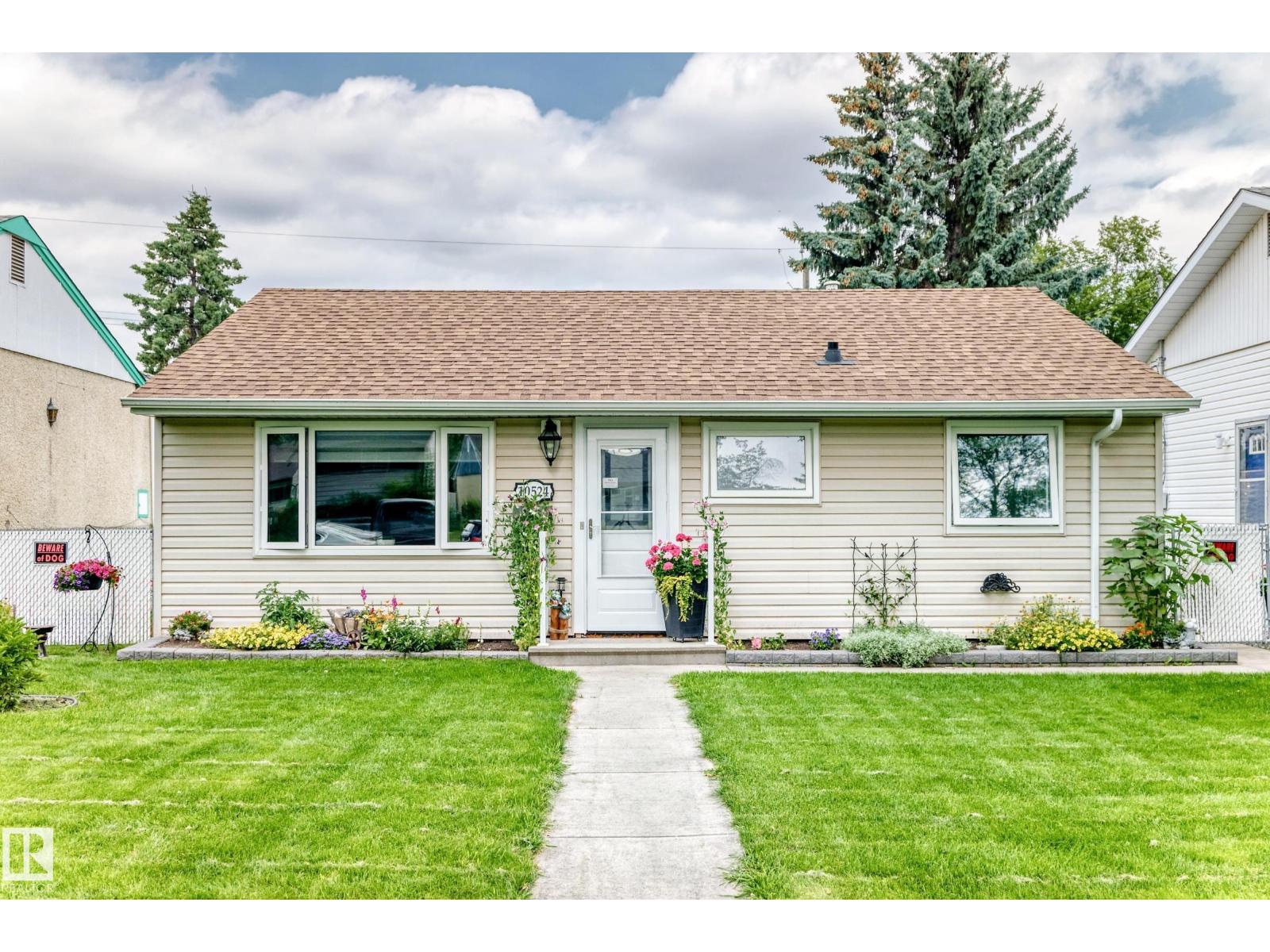 10524 128 AV NW
