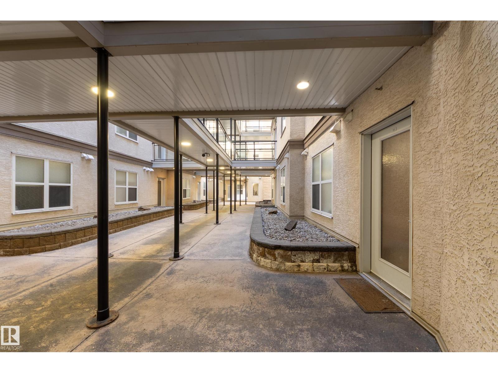 #162 4823 104A ST NW