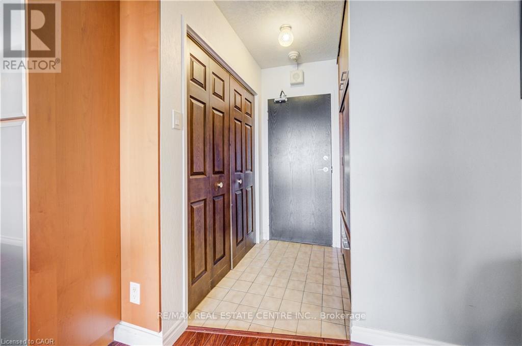 1406 - 81 CHURCH STREET