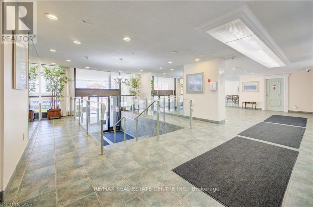 1406 - 81 CHURCH STREET